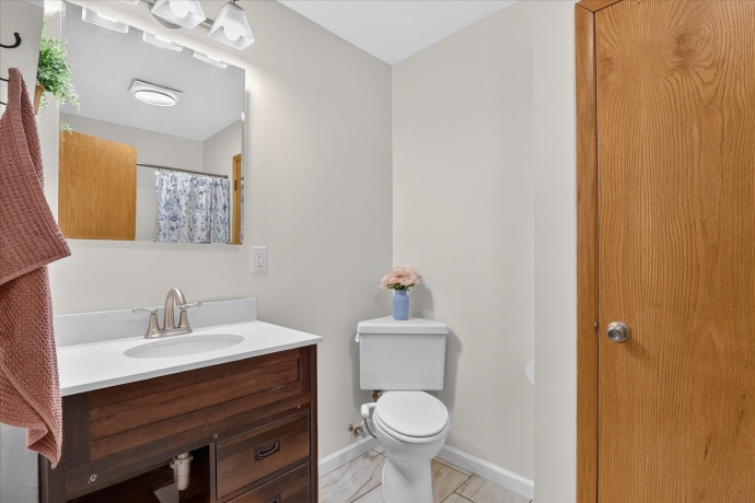 2547 Florence, BELOIT, Wisconsin 53511, 3 Bedrooms Bedrooms, ,2 BathroomsBathrooms,House,For Sale,Florence,202603628