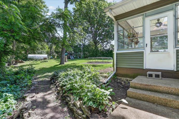 2547 Florence, BELOIT, Wisconsin 53511, 3 Bedrooms Bedrooms, ,2 BathroomsBathrooms,House,For Sale,Florence,202603628