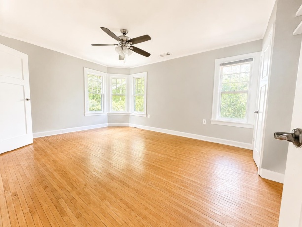 325 Camlin avenue, ROCKFORD, Illinois 61103, 3 Bedrooms Bedrooms, ,2 BathroomsBathrooms,House,For Sale,Camlin avenue,202603632