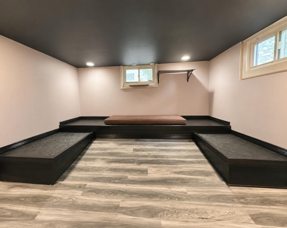 325 Camlin avenue, ROCKFORD, Illinois 61103, 3 Bedrooms Bedrooms, ,2 BathroomsBathrooms,House,For Sale,Camlin avenue,202603632