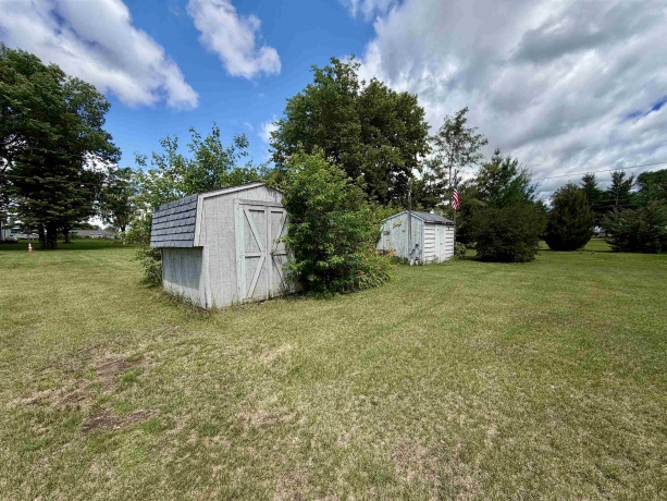 5172 Locust, THOMSON, Illinois 61285, 1 Bedroom Bedrooms, ,2 BathroomsBathrooms,House,For Sale,Locust,202603633