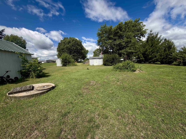 5172 Locust, THOMSON, Illinois 61285, 1 Bedroom Bedrooms, ,2 BathroomsBathrooms,House,For Sale,Locust,202603633