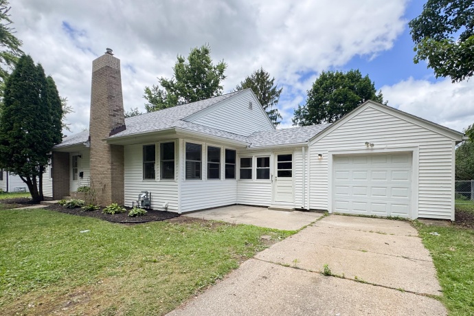 2610 Pelham, ROCKFORD, Illinois 61107, 3 Bedrooms Bedrooms, ,2 BathroomsBathrooms,House,For Sale,Pelham,202603638