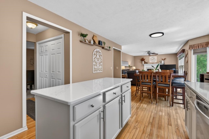 1505 Conlin, BELVIDERE, Illinois 61008, 4 Bedrooms Bedrooms, ,2 BathroomsBathrooms,House,For Sale,Conlin,202603640