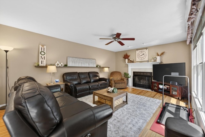 1505 Conlin, BELVIDERE, Illinois 61008, 4 Bedrooms Bedrooms, ,2 BathroomsBathrooms,House,For Sale,Conlin,202603640