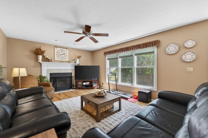 1505 Conlin, BELVIDERE, Illinois 61008, 4 Bedrooms Bedrooms, ,2 BathroomsBathrooms,House,For Sale,Conlin,202603640