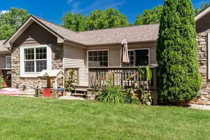 156 RIVER WOODS, ROCKTON, Illinois 61072, 3 Bedrooms Bedrooms, ,3 BathroomsBathrooms,Condominium,For Sale,RIVER WOODS,202603636