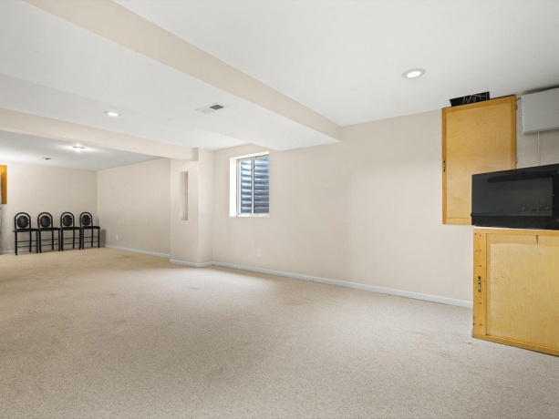 2625 Winfield, BELVIDERE, Illinois 61008, 5 Bedrooms Bedrooms, ,2 BathroomsBathrooms,House,For Sale,Winfield,202603642