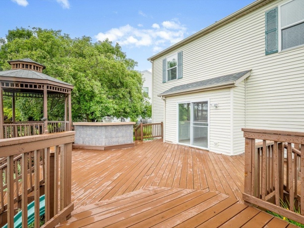2625 Winfield, BELVIDERE, Illinois 61008, 5 Bedrooms Bedrooms, ,2 BathroomsBathrooms,House,For Sale,Winfield,202603642