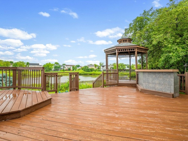 2625 Winfield, BELVIDERE, Illinois 61008, 5 Bedrooms Bedrooms, ,2 BathroomsBathrooms,House,For Sale,Winfield,202603642