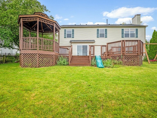2625 Winfield, BELVIDERE, Illinois 61008, 5 Bedrooms Bedrooms, ,2 BathroomsBathrooms,House,For Sale,Winfield,202603642