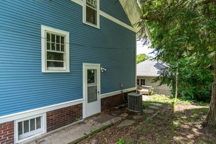 1818 2ND, ROCKFORD, Illinois 61104, 3 Bedrooms Bedrooms, ,1 BathroomBathrooms,House,For Sale,2ND,202603643