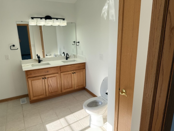 470 Prairie Knoll, POPLAR GROVE, Illinois 61065, 4 Bedrooms Bedrooms, ,2 BathroomsBathrooms,House,For Sale,Prairie Knoll,202603644