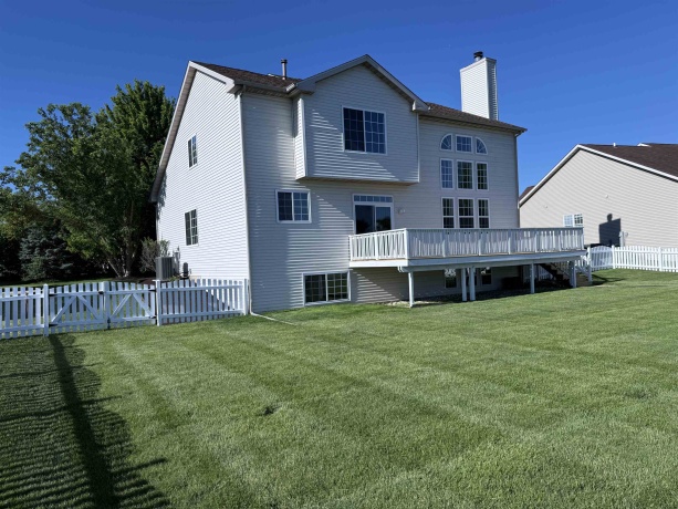 470 Prairie Knoll, POPLAR GROVE, Illinois 61065, 4 Bedrooms Bedrooms, ,2 BathroomsBathrooms,House,For Sale,Prairie Knoll,202603644