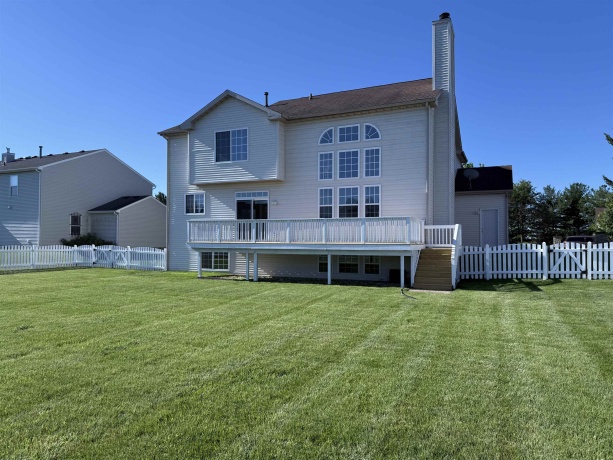 470 Prairie Knoll, POPLAR GROVE, Illinois 61065, 4 Bedrooms Bedrooms, ,2 BathroomsBathrooms,House,For Sale,Prairie Knoll,202603644