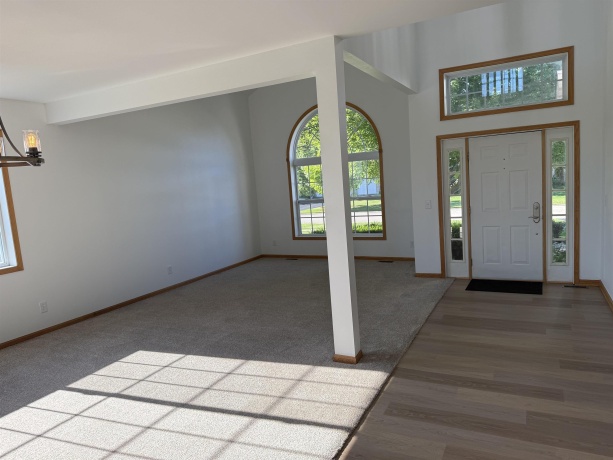 470 Prairie Knoll, POPLAR GROVE, Illinois 61065, 4 Bedrooms Bedrooms, ,2 BathroomsBathrooms,House,For Sale,Prairie Knoll,202603644
