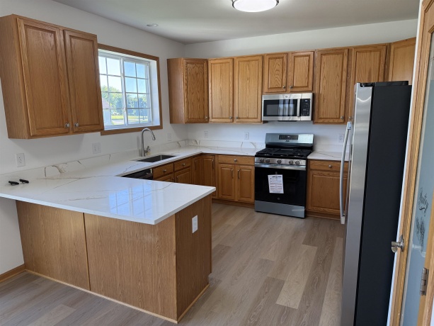 470 Prairie Knoll, POPLAR GROVE, Illinois 61065, 4 Bedrooms Bedrooms, ,2 BathroomsBathrooms,House,For Sale,Prairie Knoll,202603644