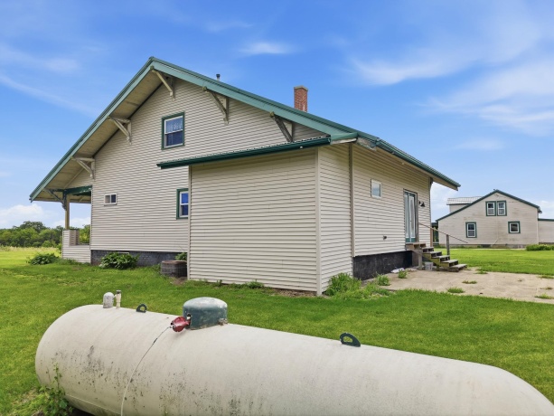 2283 2750, Kewanee, Illinois 61443, 4 Bedrooms Bedrooms, ,2 BathroomsBathrooms,House,For Sale,2750,202603645