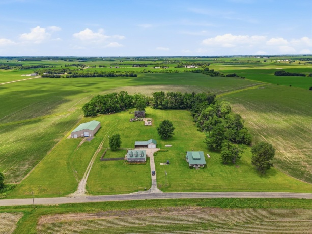 2283 2750, Kewanee, Illinois 61443, 4 Bedrooms Bedrooms, ,2 BathroomsBathrooms,House,For Sale,2750,202603645
