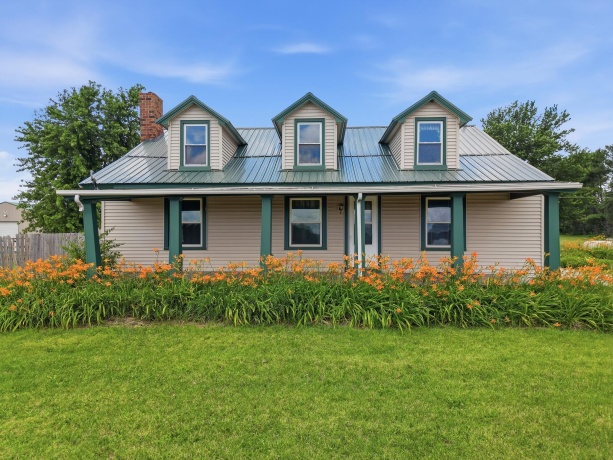 2283 2750, Kewanee, Illinois 61443, 4 Bedrooms Bedrooms, ,2 BathroomsBathrooms,House,For Sale,2750,202603645