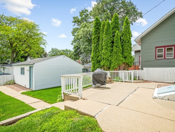 1239 Lincoln, FREEPORT, Illinois 61032, 3 Bedrooms Bedrooms, ,2 BathroomsBathrooms,House,For Sale,Lincoln,202603646