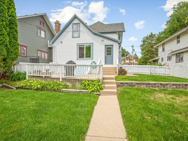 1239 Lincoln, FREEPORT, Illinois 61032, 3 Bedrooms Bedrooms, ,2 BathroomsBathrooms,House,For Sale,Lincoln,202603646