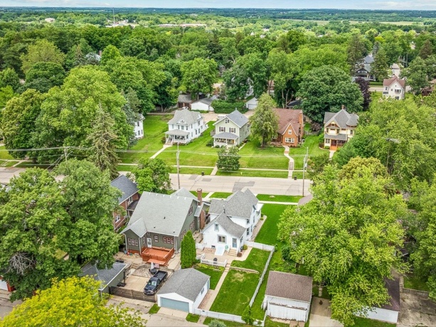 1239 Lincoln, FREEPORT, Illinois 61032, 3 Bedrooms Bedrooms, ,2 BathroomsBathrooms,House,For Sale,Lincoln,202603646