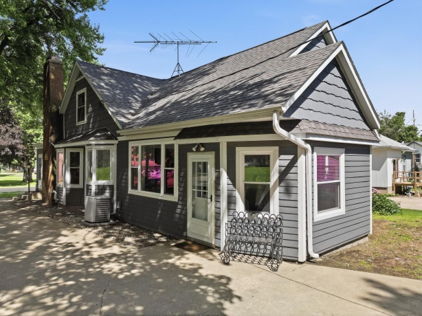 210 Main, COLETA, Illinois 61081, 4 Bedrooms Bedrooms, ,1 BathroomBathrooms,House,For Sale,Main,202603648