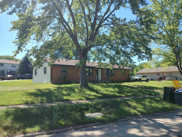 4610 Yale, ROCKFORD, Illinois 61109, ,2 Units,For Sale,Yale,202603651