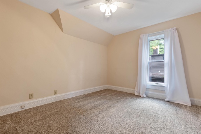 925 C, ROCKFORD, Illinois 61107, 3 Bedrooms Bedrooms, ,1 BathroomBathrooms,House,For Sale,C,202603655