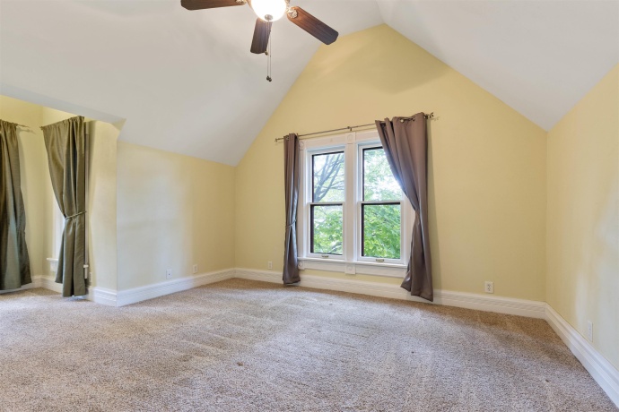 925 C, ROCKFORD, Illinois 61107, 3 Bedrooms Bedrooms, ,1 BathroomBathrooms,House,For Sale,C,202603655