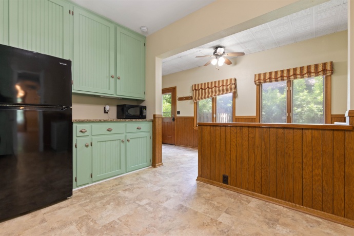 925 C, ROCKFORD, Illinois 61107, 3 Bedrooms Bedrooms, ,1 BathroomBathrooms,House,For Sale,C,202603655