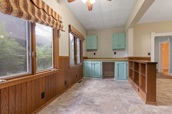 925 C, ROCKFORD, Illinois 61107, 3 Bedrooms Bedrooms, ,1 BathroomBathrooms,House,For Sale,C,202603655