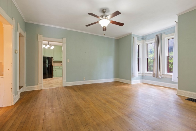 925 C, ROCKFORD, Illinois 61107, 3 Bedrooms Bedrooms, ,1 BathroomBathrooms,House,For Sale,C,202603655