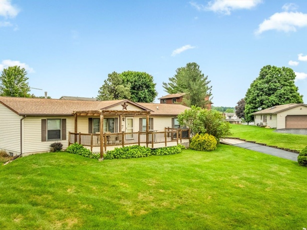 63 delbourne, LAKE SUMMERSET, Illinois 61019, 3 Bedrooms Bedrooms, ,2 BathroomsBathrooms,House,For Sale,delbourne,202603657