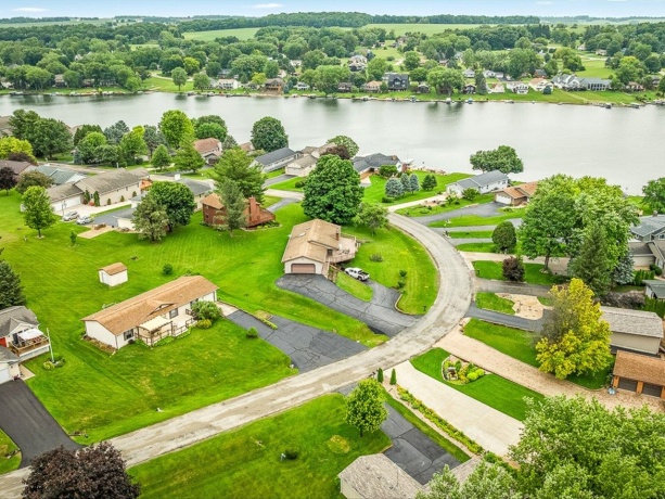 63 delbourne, LAKE SUMMERSET, Illinois 61019, 3 Bedrooms Bedrooms, ,2 BathroomsBathrooms,House,For Sale,delbourne,202603657
