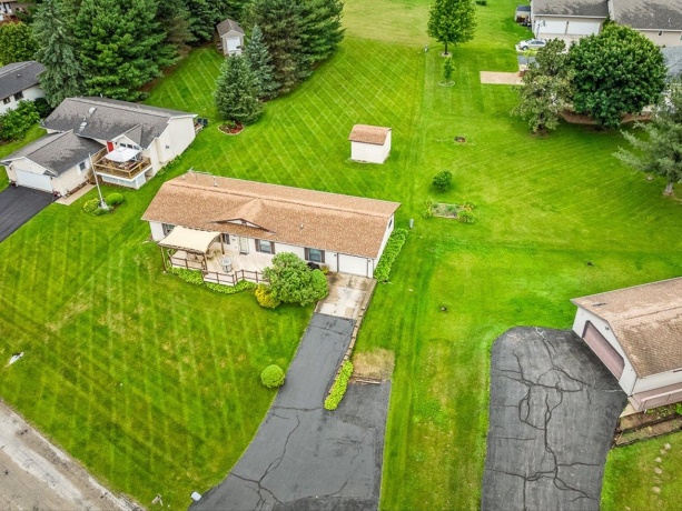 63 delbourne, LAKE SUMMERSET, Illinois 61019, 3 Bedrooms Bedrooms, ,2 BathroomsBathrooms,House,For Sale,delbourne,202603657