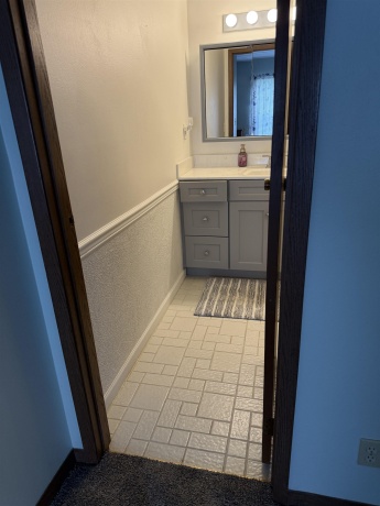 620 Woodbridge #2, FREEPORT, Illinois 61032, 2 Bedrooms Bedrooms, ,1 BathroomBathrooms,Condominium,For Sale,Woodbridge #2,202603658