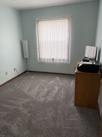620 Woodbridge #2, FREEPORT, Illinois 61032, 2 Bedrooms Bedrooms, ,1 BathroomBathrooms,Condominium,For Sale,Woodbridge #2,202603658