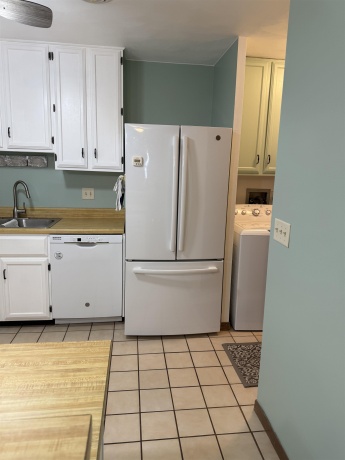 620 Woodbridge #2, FREEPORT, Illinois 61032, 2 Bedrooms Bedrooms, ,1 BathroomBathrooms,Condominium,For Sale,Woodbridge #2,202603658