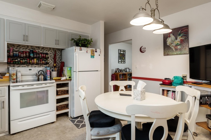 2703 19th, ROCKFORD, Illinois 61108, 2 Bedrooms Bedrooms, ,1 BathroomBathrooms,House,For Sale,19th,202603664