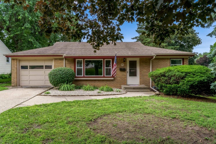2703 19th, ROCKFORD, Illinois 61108, 2 Bedrooms Bedrooms, ,1 BathroomBathrooms,House,For Sale,19th,202603664