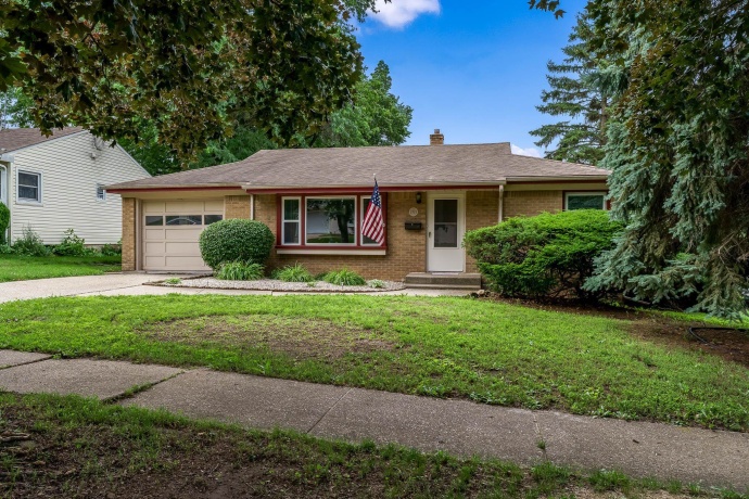 2703 19th, ROCKFORD, Illinois 61108, 2 Bedrooms Bedrooms, ,1 BathroomBathrooms,House,For Sale,19th,202603664