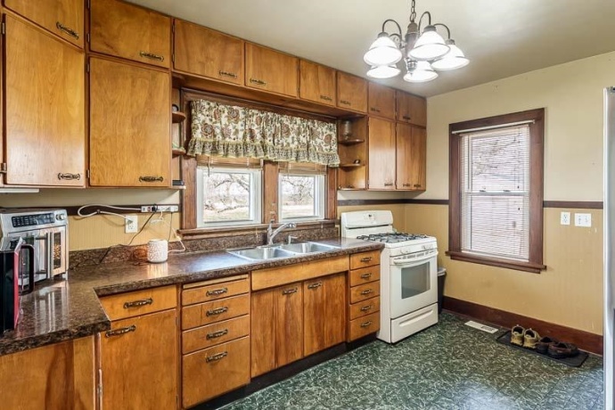 16905 State, PECATONICA, Illinois 61063, 3 Bedrooms Bedrooms, ,1 BathroomBathrooms,House,For Sale,State,202507697