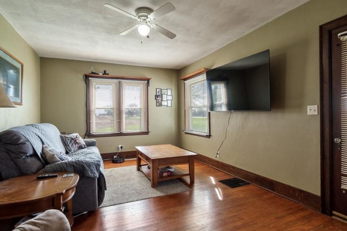 16905 State, PECATONICA, Illinois 61063, 3 Bedrooms Bedrooms, ,1 BathroomBathrooms,House,For Sale,State,202507697
