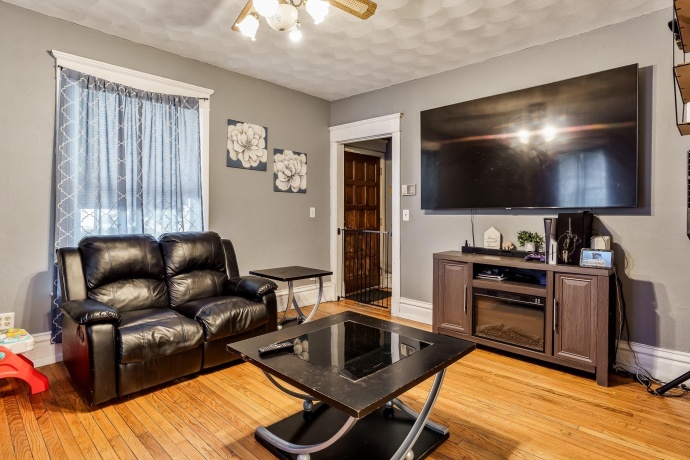 1121 Preston, ROCKFORD, Illinois 61102, 3 Bedrooms Bedrooms, ,1 BathroomBathrooms,House,For Sale,Preston,202603666