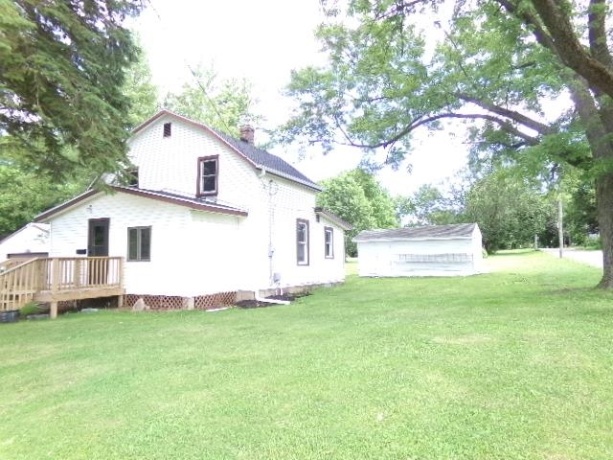 1801 Shawnee, FREEPORT, Illinois 61032, 3 Bedrooms Bedrooms, ,1 BathroomBathrooms,House,For Sale,Shawnee,202603668