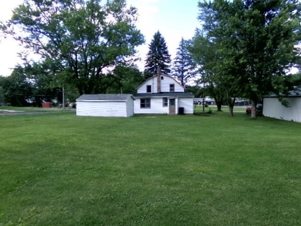 1801 Shawnee, FREEPORT, Illinois 61032, 3 Bedrooms Bedrooms, ,1 BathroomBathrooms,House,For Sale,Shawnee,202603668