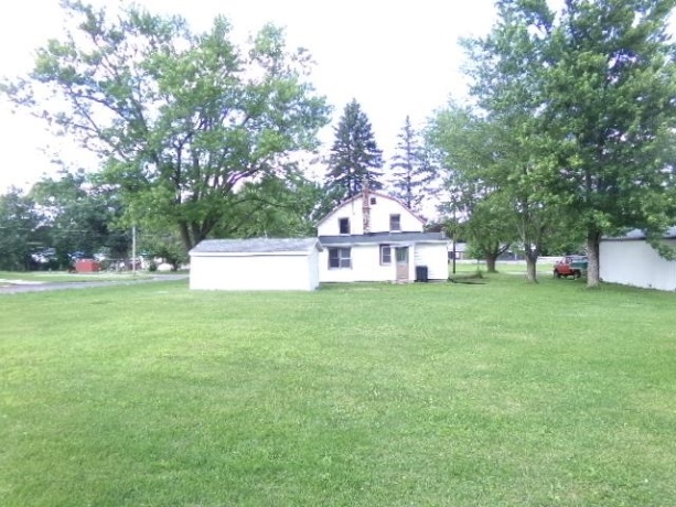 1801 Shawnee, FREEPORT, Illinois 61032, 3 Bedrooms Bedrooms, ,1 BathroomBathrooms,House,For Sale,Shawnee,202603668