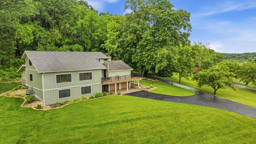 103 Cogan, GALENA, Illinois 61036, 3 Bedrooms Bedrooms, ,2 BathroomsBathrooms,House,For Sale,Cogan,202603669